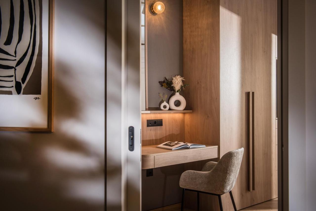 Relaxo Collection Luxury Suites In The Heart Of Heraklion Extérieur photo